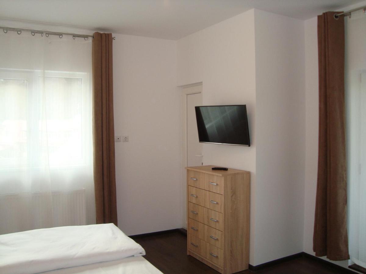 Casa Cu Flori Otel Buşteni Dış mekan fotoğraf
