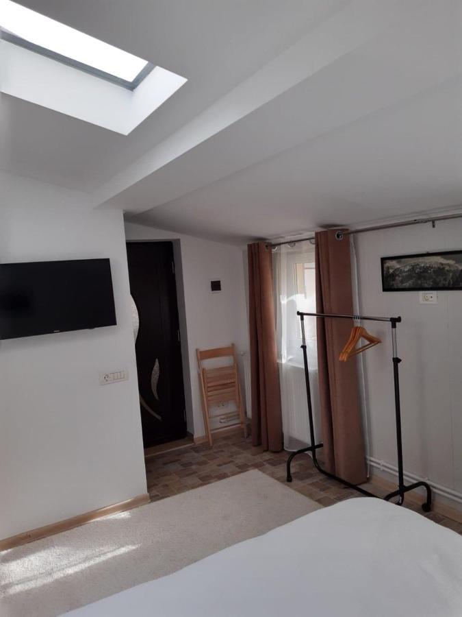 Casa Cu Flori Otel Buşteni Dış mekan fotoğraf