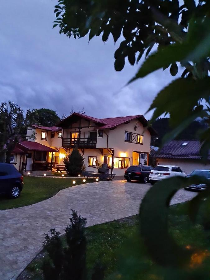 Casa Cu Flori Otel Buşteni Dış mekan fotoğraf